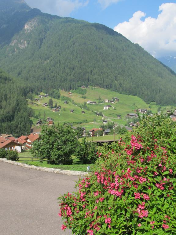 B&B Mas Di Zonadi Rabbi Exteriör bild